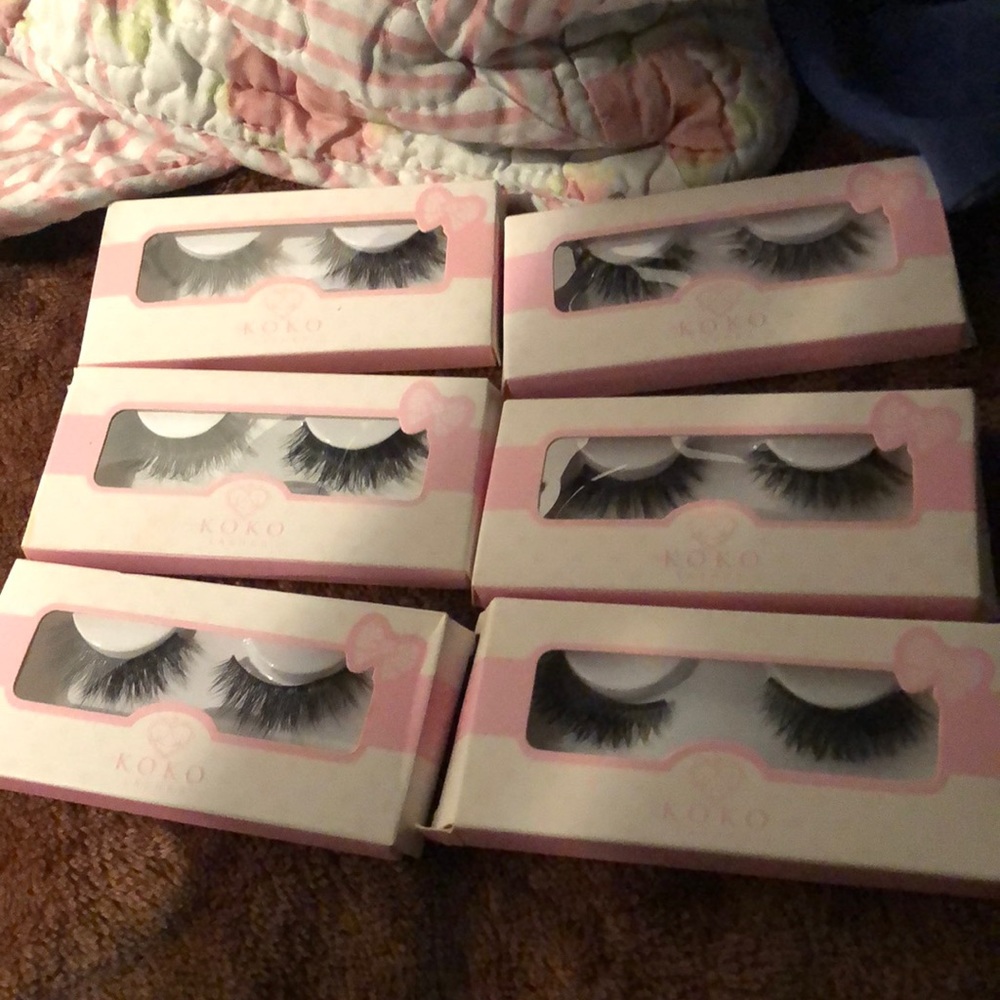 Eyelashes - Picture 2 of 3